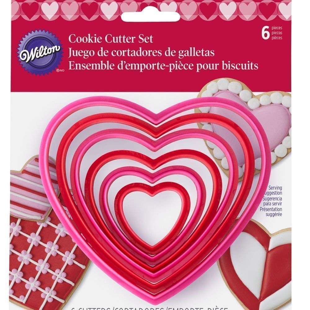 NWT Wilton 6‎ Piece Nested Heart Shaped Cookie Cutter Set Valentines Day